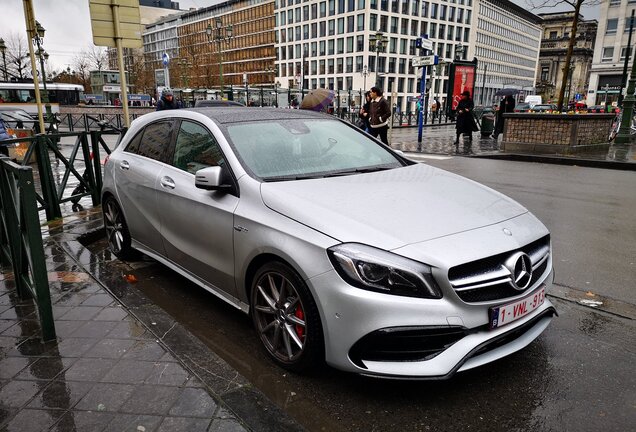 Mercedes-AMG A 45 W176 2015