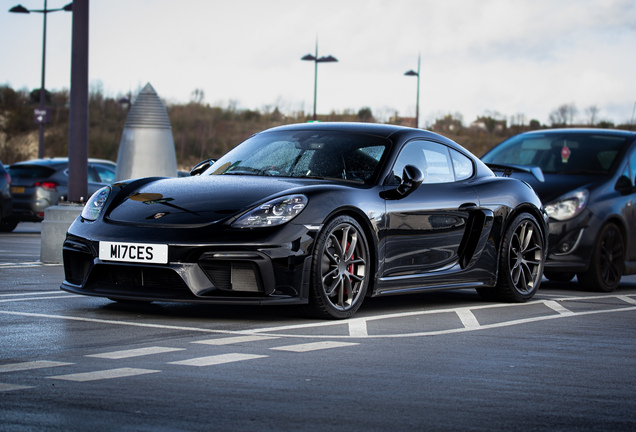 Porsche 718 Cayman GT4