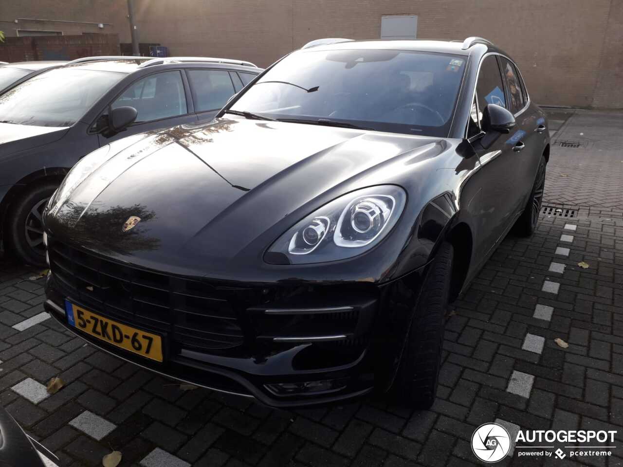 Porsche 95B Macan Turbo