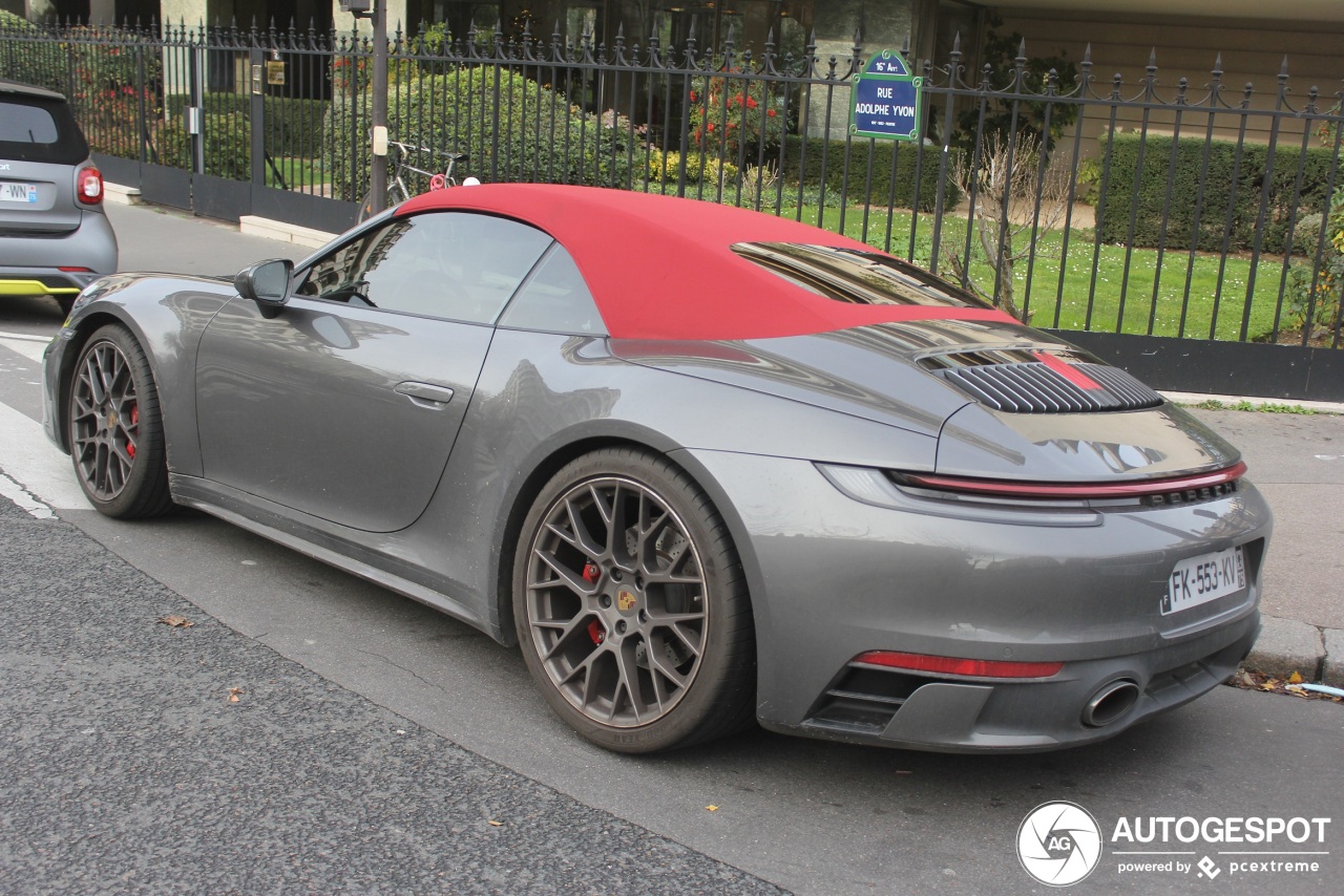 Porsche 992 Carrera 4S Cabriolet