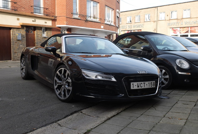 Audi R8 V8 Spyder 2013