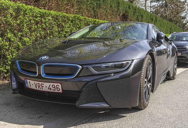 BMW i8