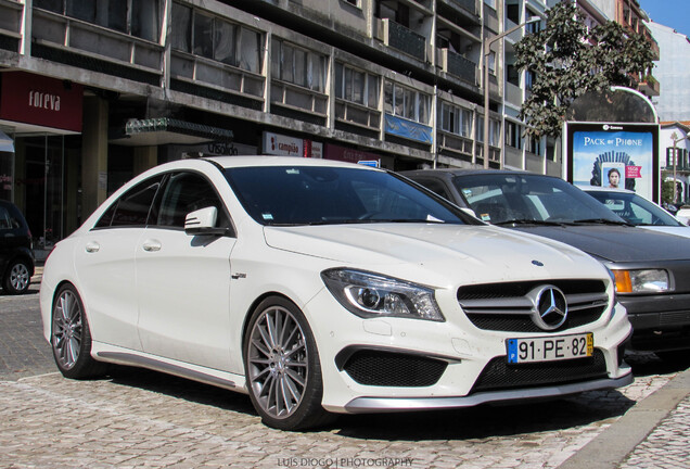 Mercedes-Benz CLA 45 AMG C117