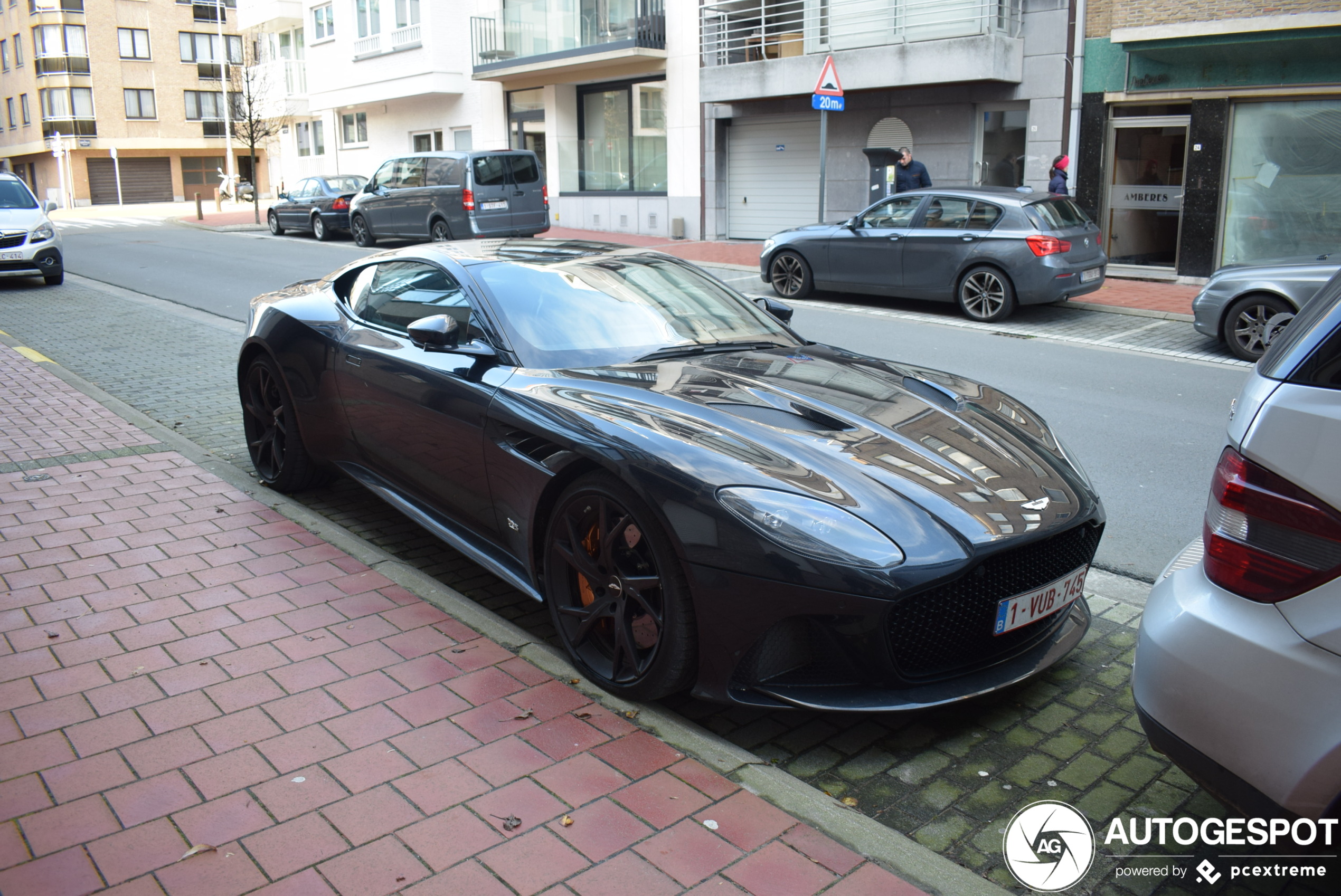 Aston Martin DBS Superleggera