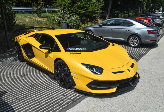 Lamborghini Aventador LP770-4 SVJ