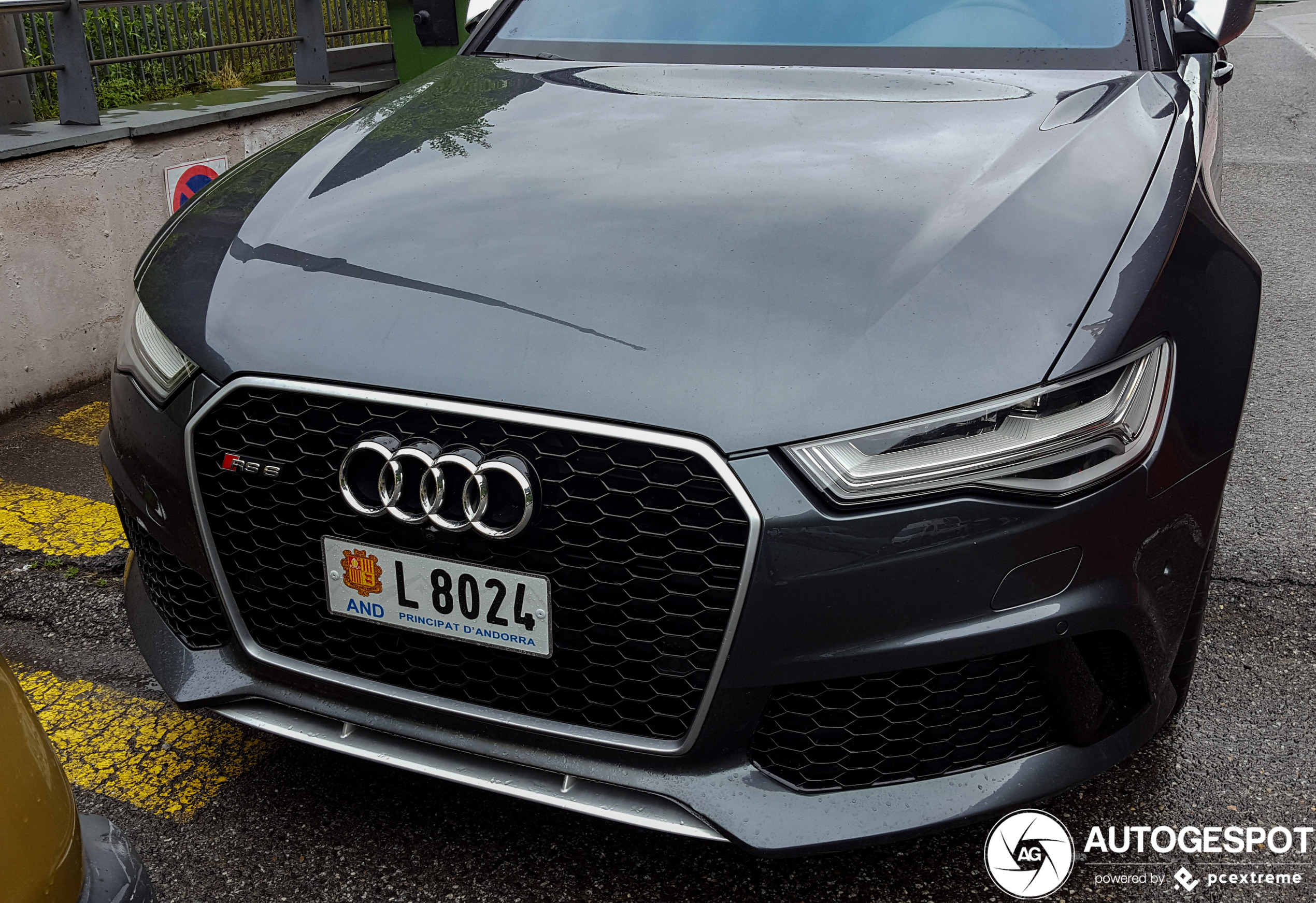 Audi RS6 Avant C7 2015