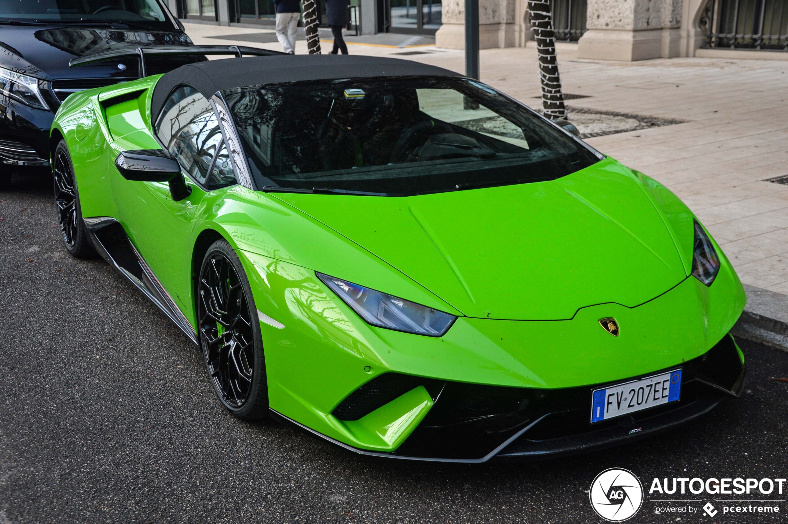 Lamborghini Huracán LP640-4 Performante Spyder