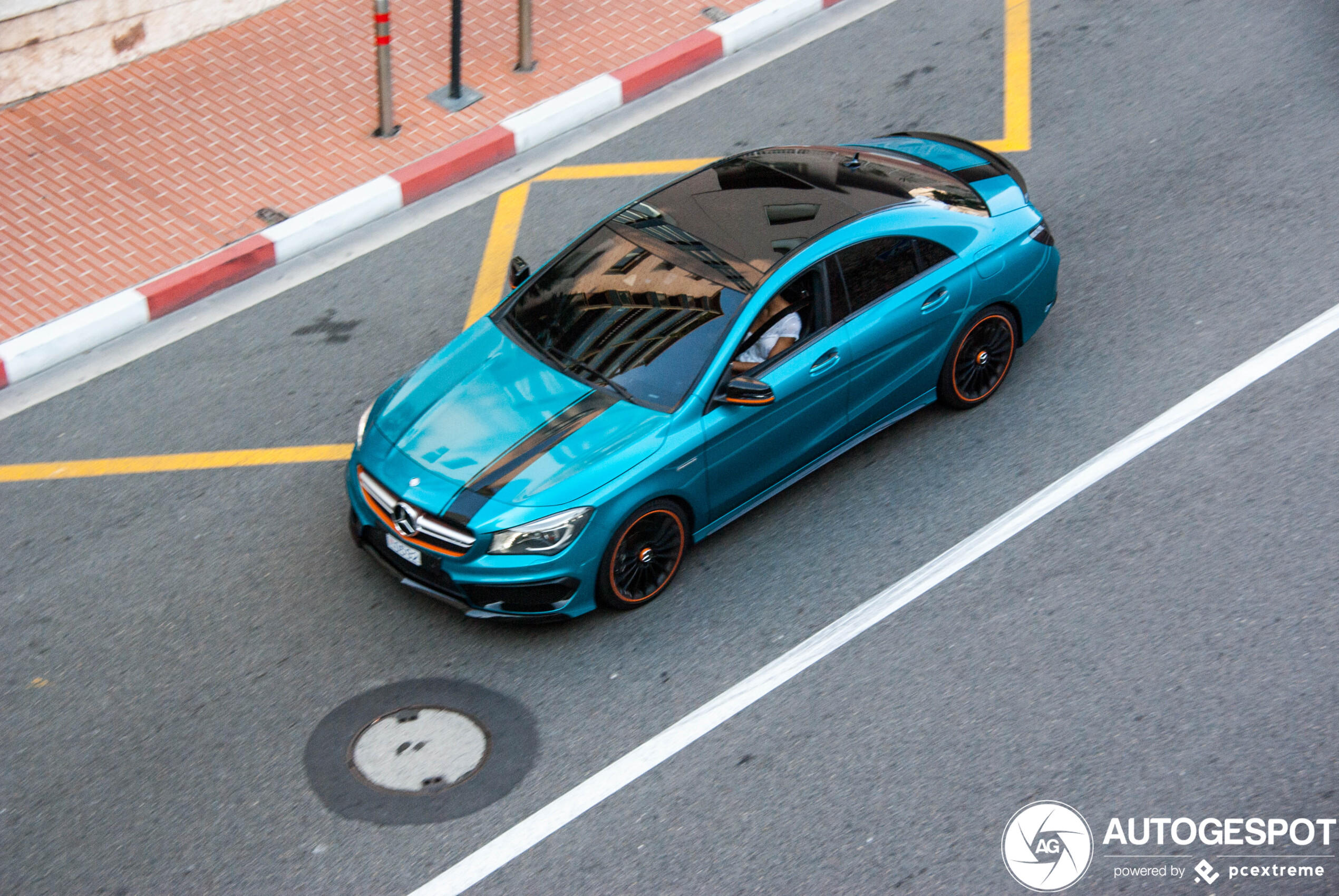 Mercedes-Benz CLA 45 AMG OrangeArt Edition C117