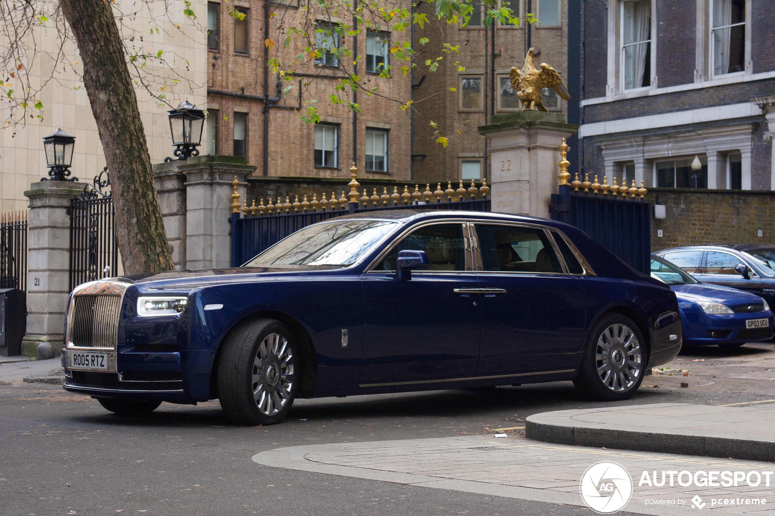 Rolls-Royce Phantom VIII EWB - 17 December 2019 - Autogespot