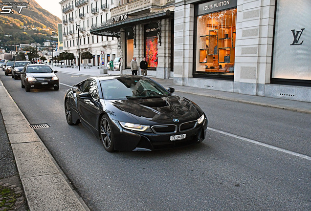 BMW i8