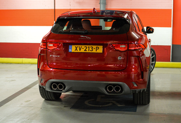 Jaguar F-PACE SVR