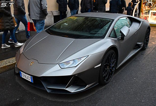 Lamborghini Huracán LP640-4 EVO