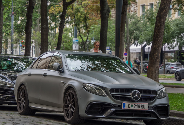 Mercedes-AMG E 63 S W213