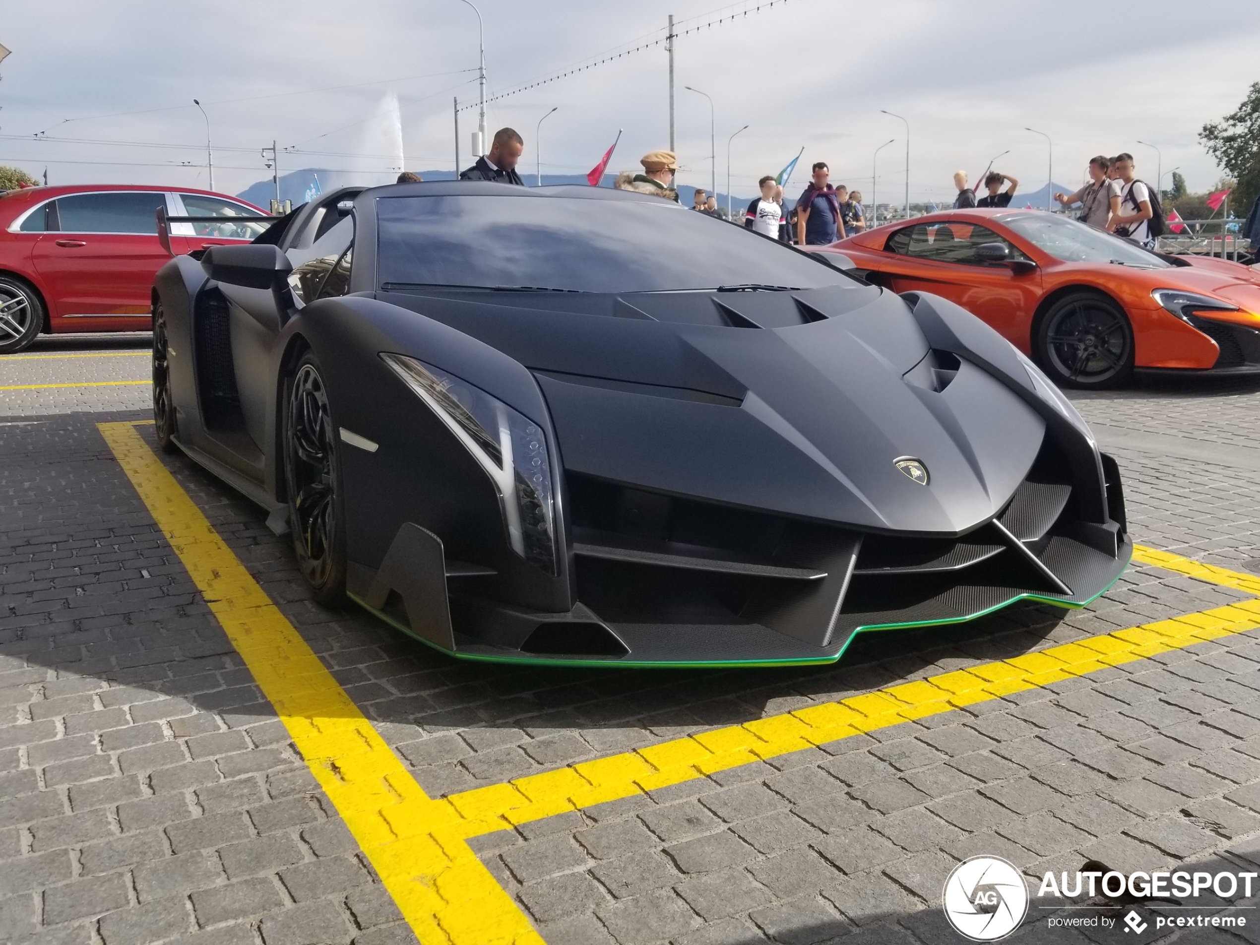 Nog één keer dan: Lamborghini Veneno LP750-4 Roadster