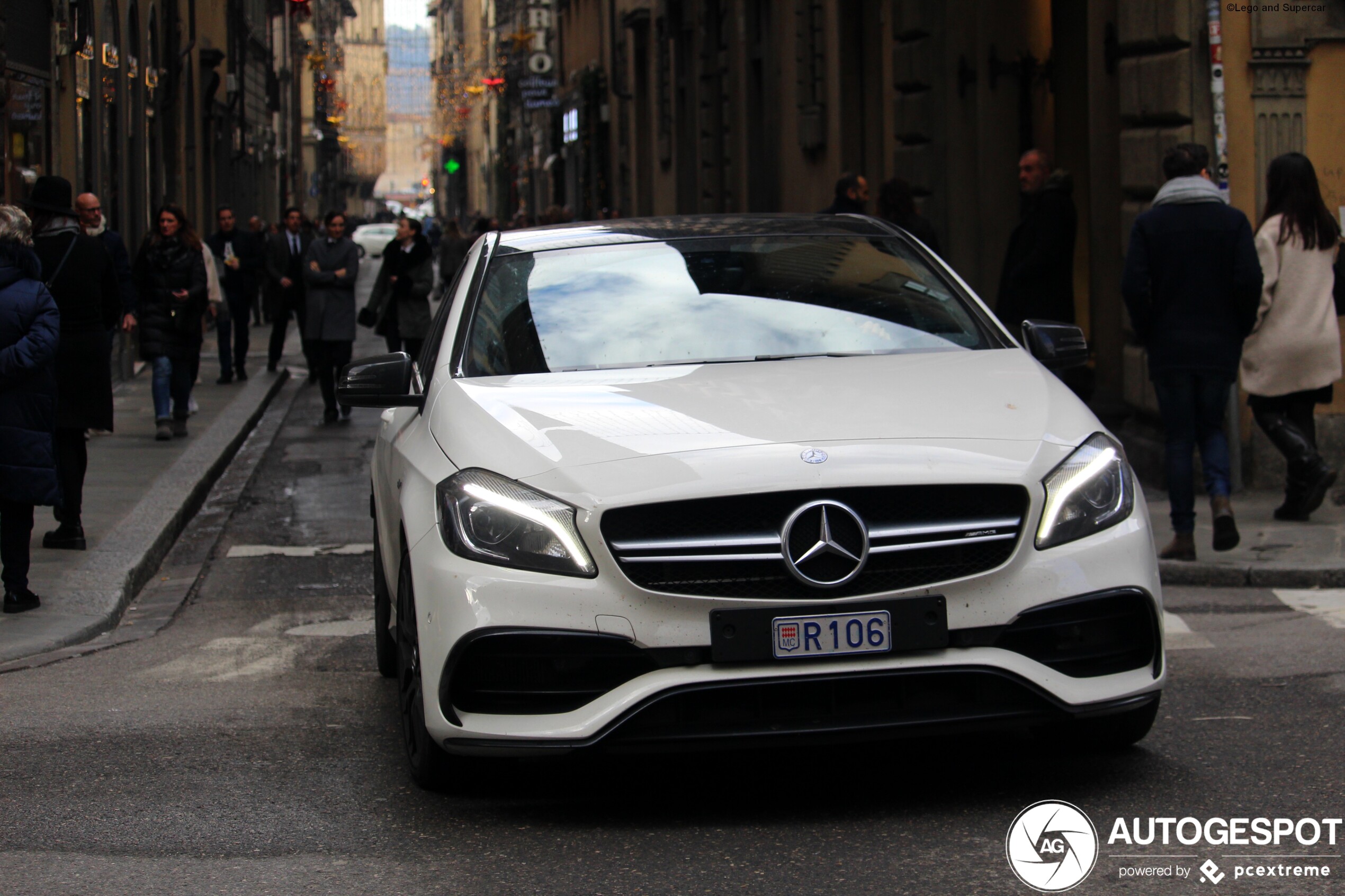 Mercedes-AMG A 45 W176 2015