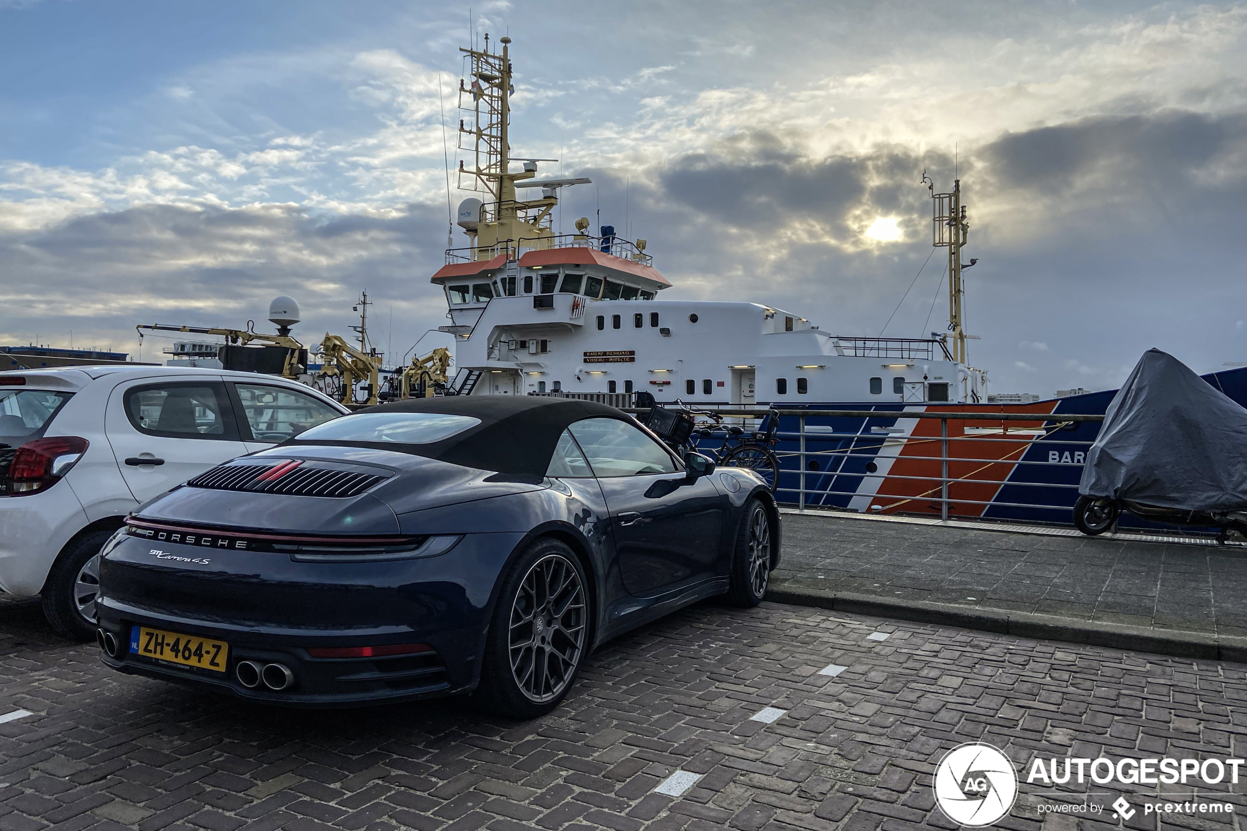 Porsche 992 Carrera 4S Cabriolet