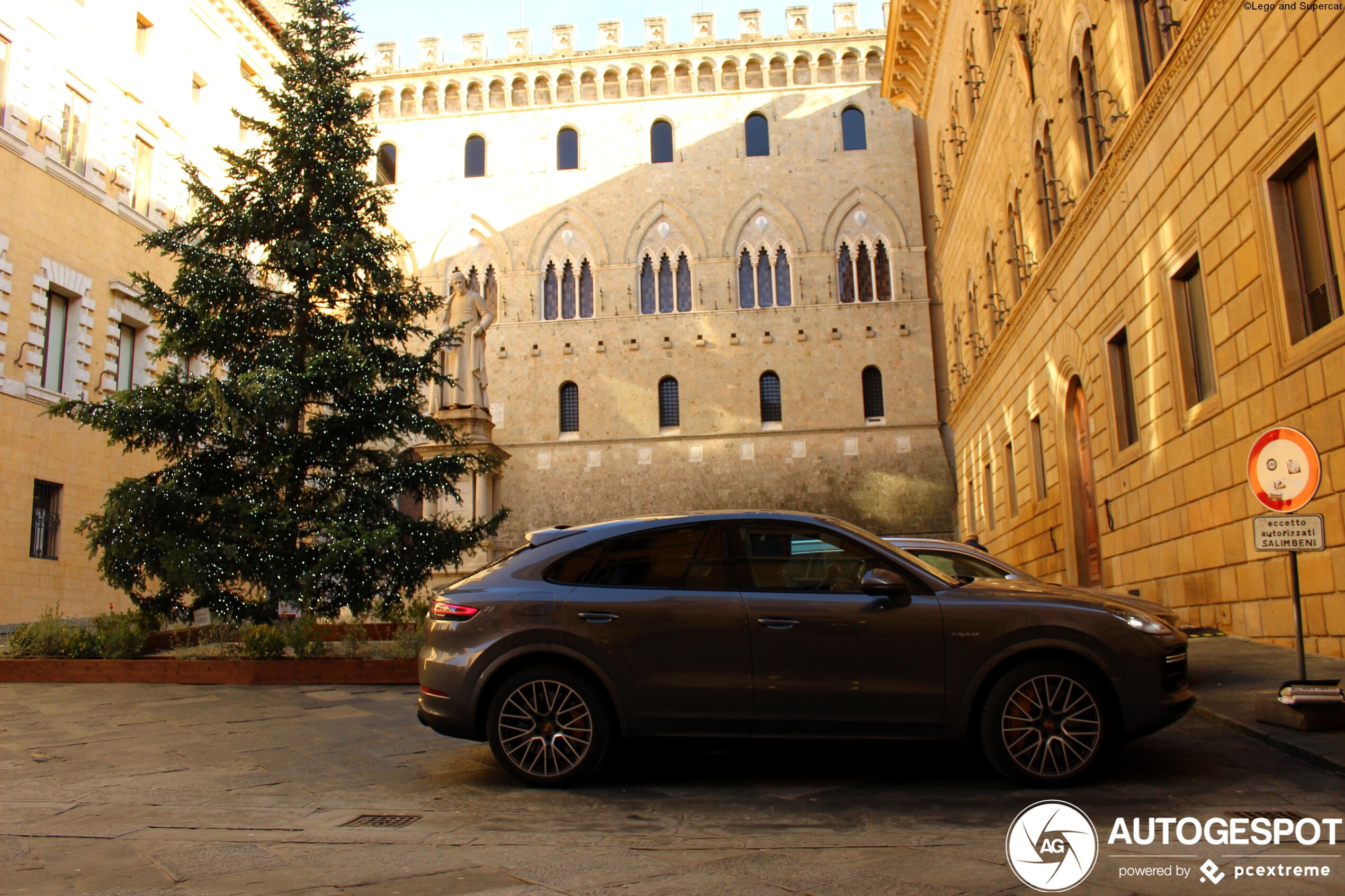 Porsche Cayenne Coupé Turbo S E-Hybrid