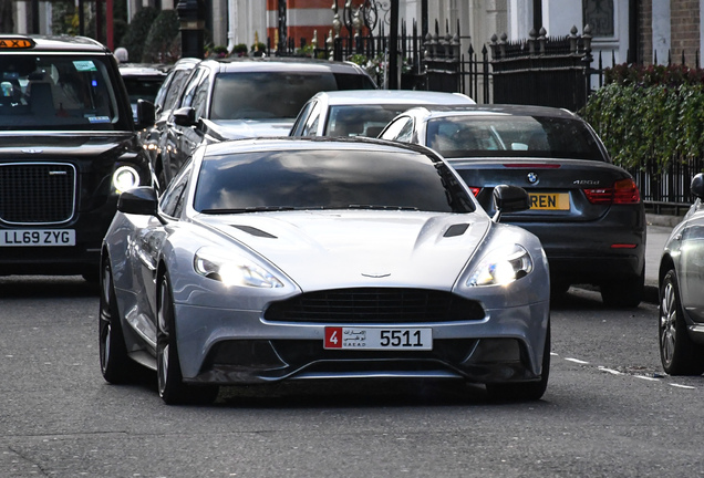 Aston Martin Vanquish 2013