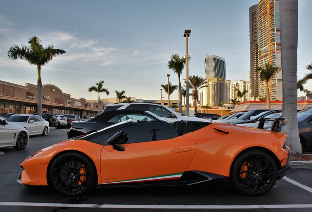 Lamborghini Huracán LP640-4 Performante Spyder