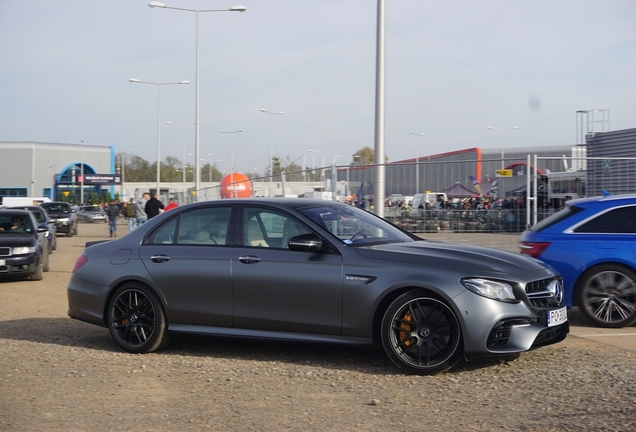 Mercedes-AMG E 63 S W213