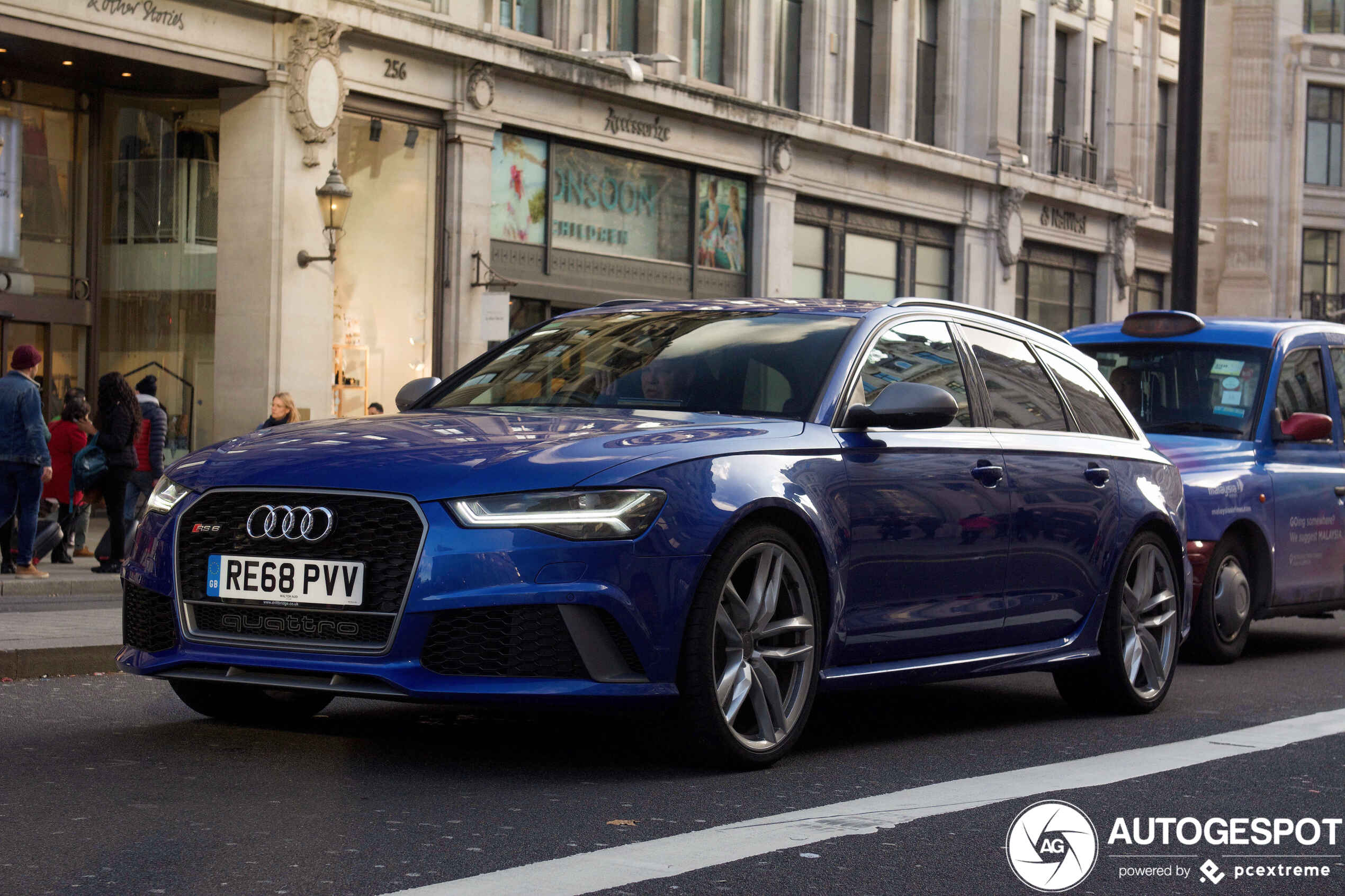 Audi RS6 Avant C7 2015