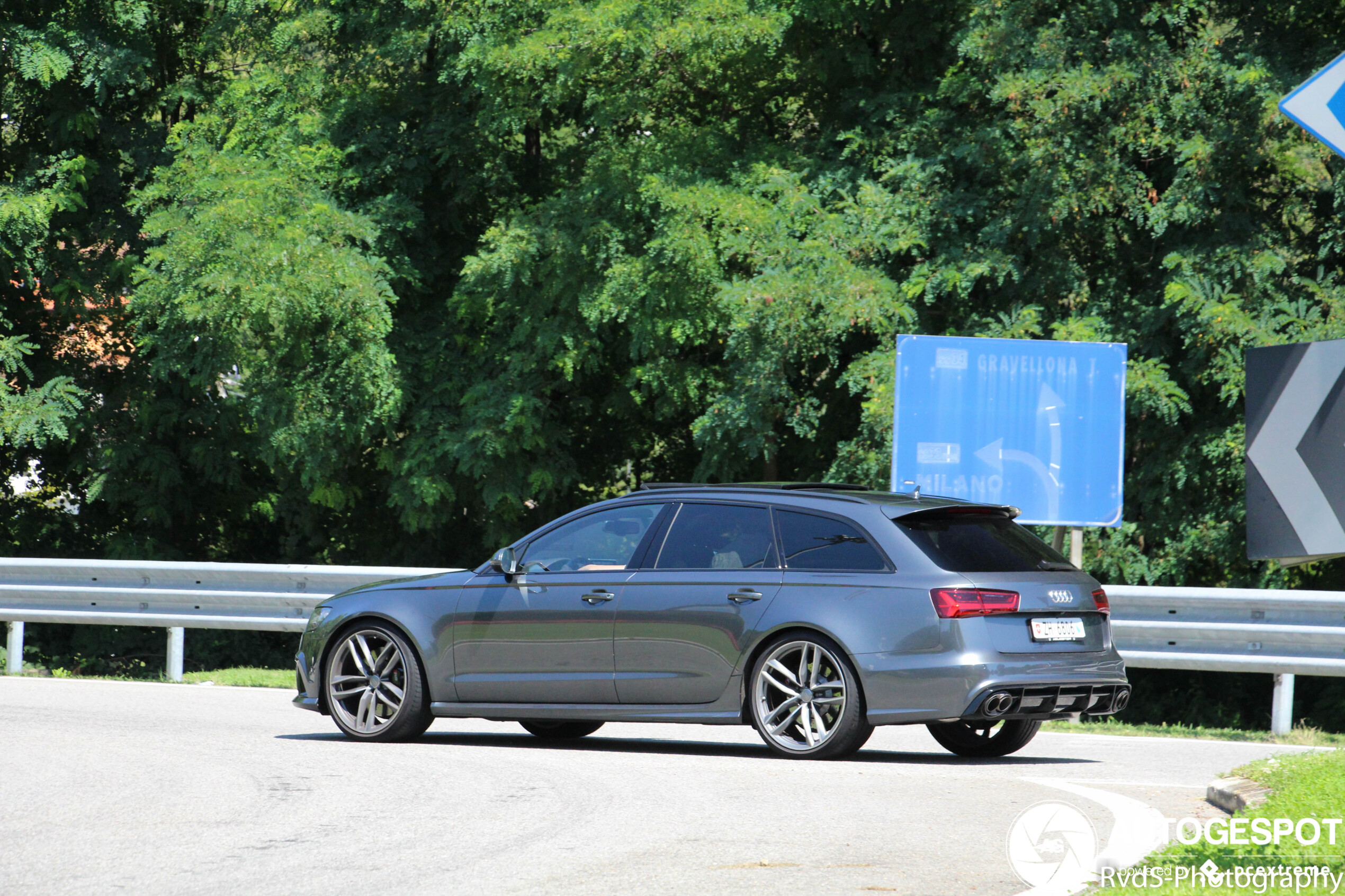 Audi RS6 Avant C7 2015