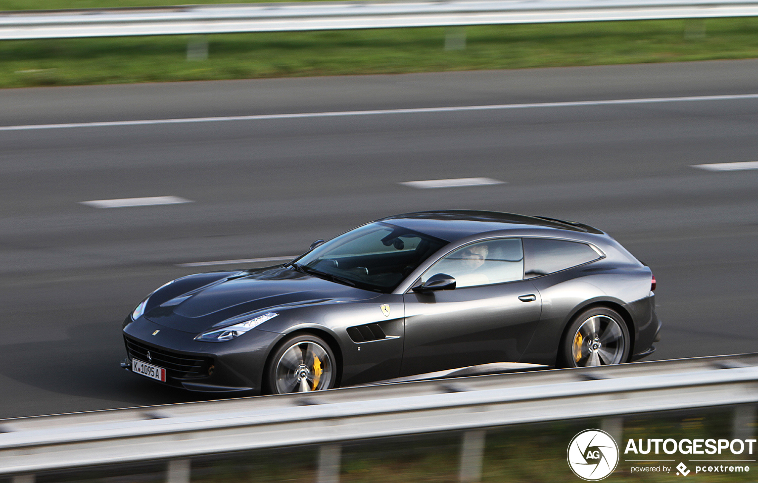 Ferrari GTC4Lusso