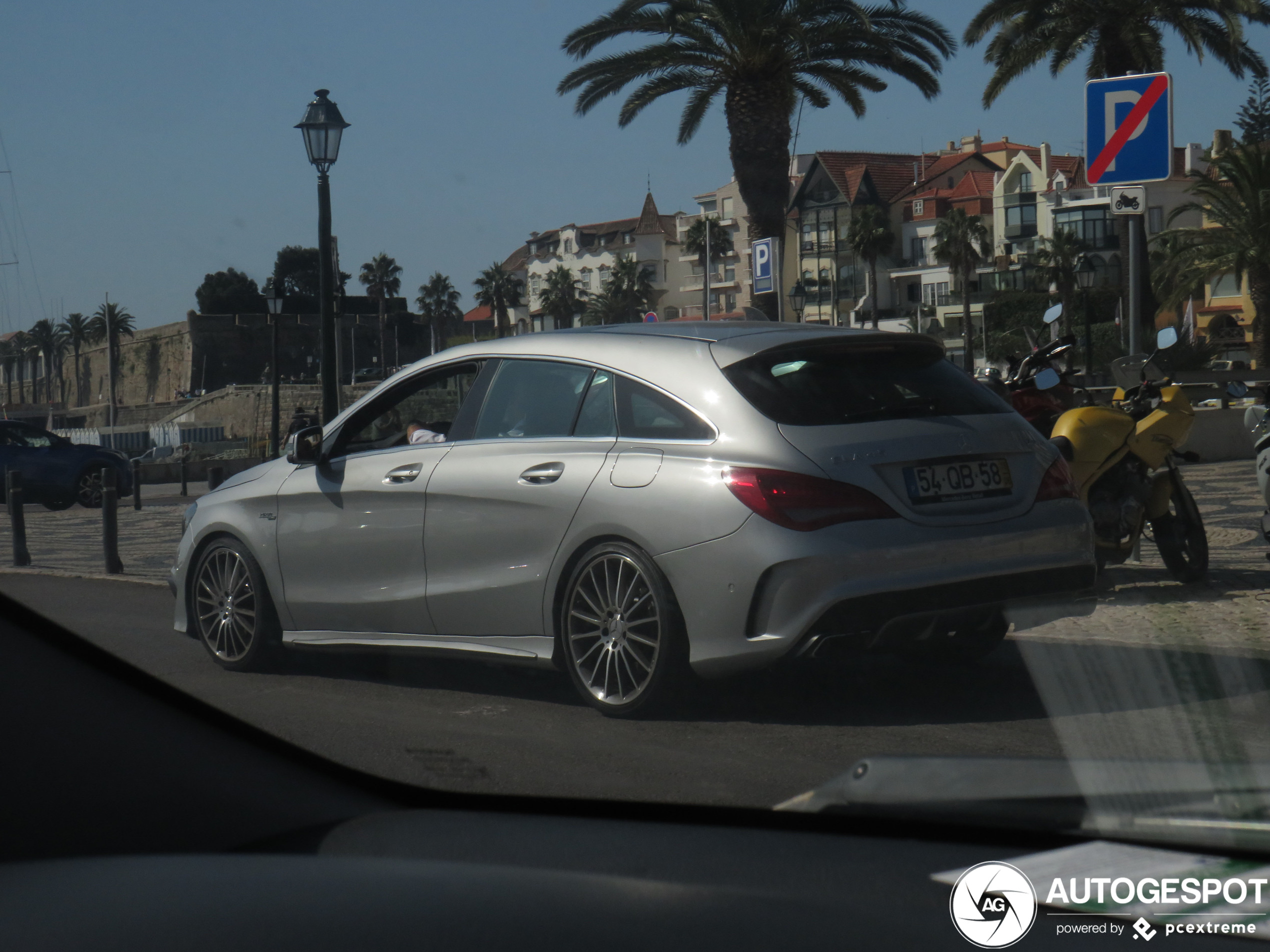 Mercedes-Benz CLA 45 AMG Shooting Brake