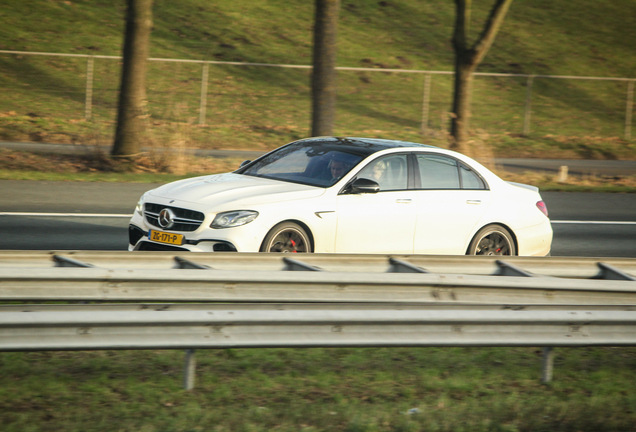 Mercedes-AMG E 63 S W213