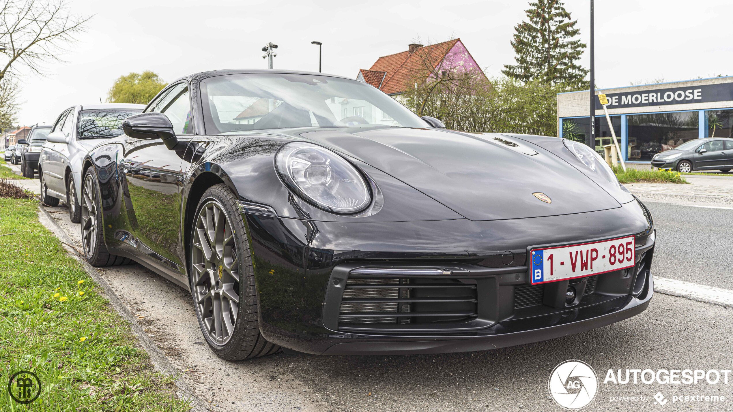 Porsche 992 Carrera 4S