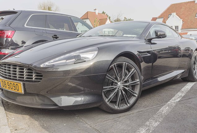 Aston Martin DB9 2013