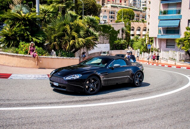 Aston Martin V8 Vantage Roadster