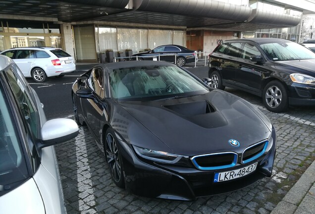 BMW i8