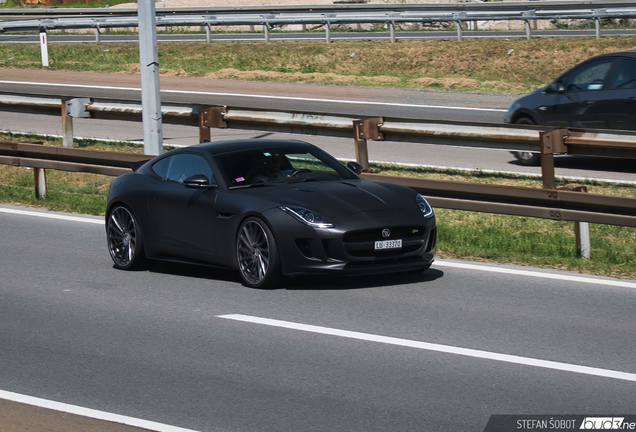 Jaguar F-TYPE R Coupé