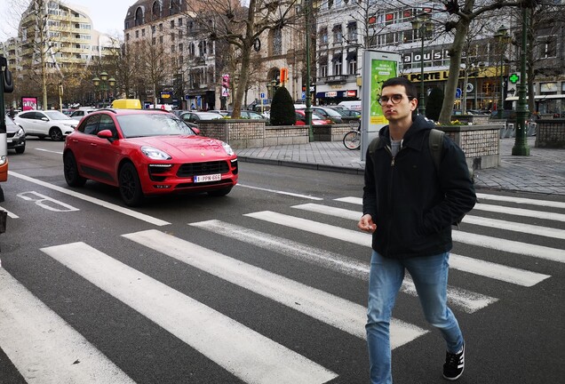 Porsche 95B Macan GTS