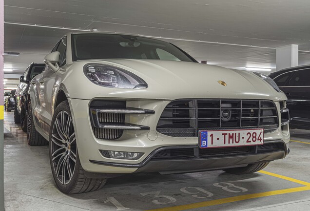 Porsche 95B Macan Turbo