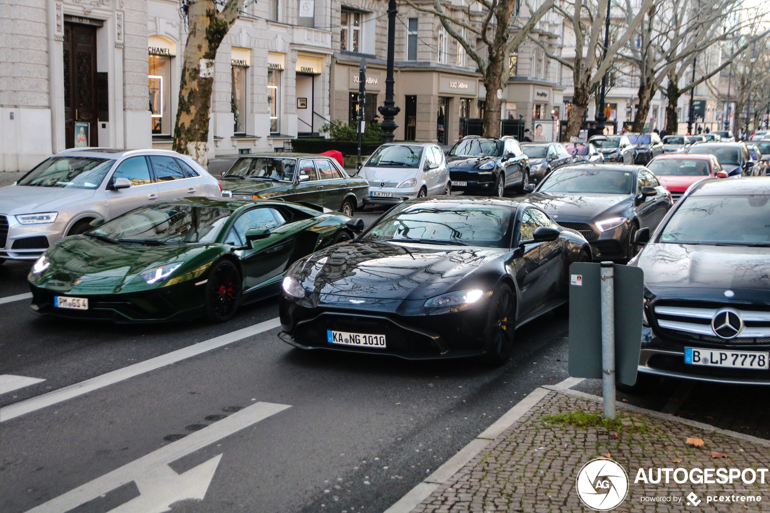 Aston Martin V8 Vantage 2018