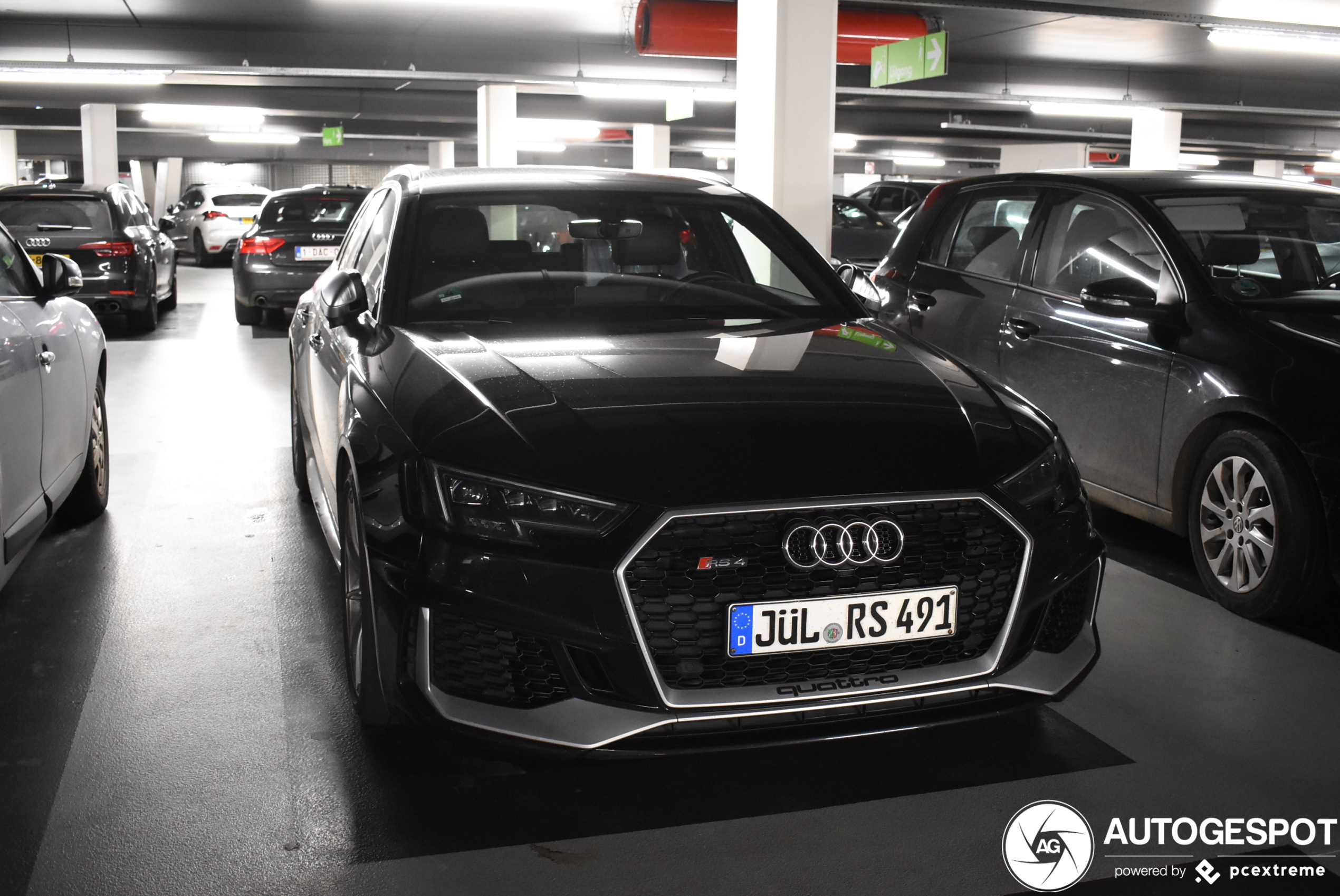 Audi RS4 Avant B9