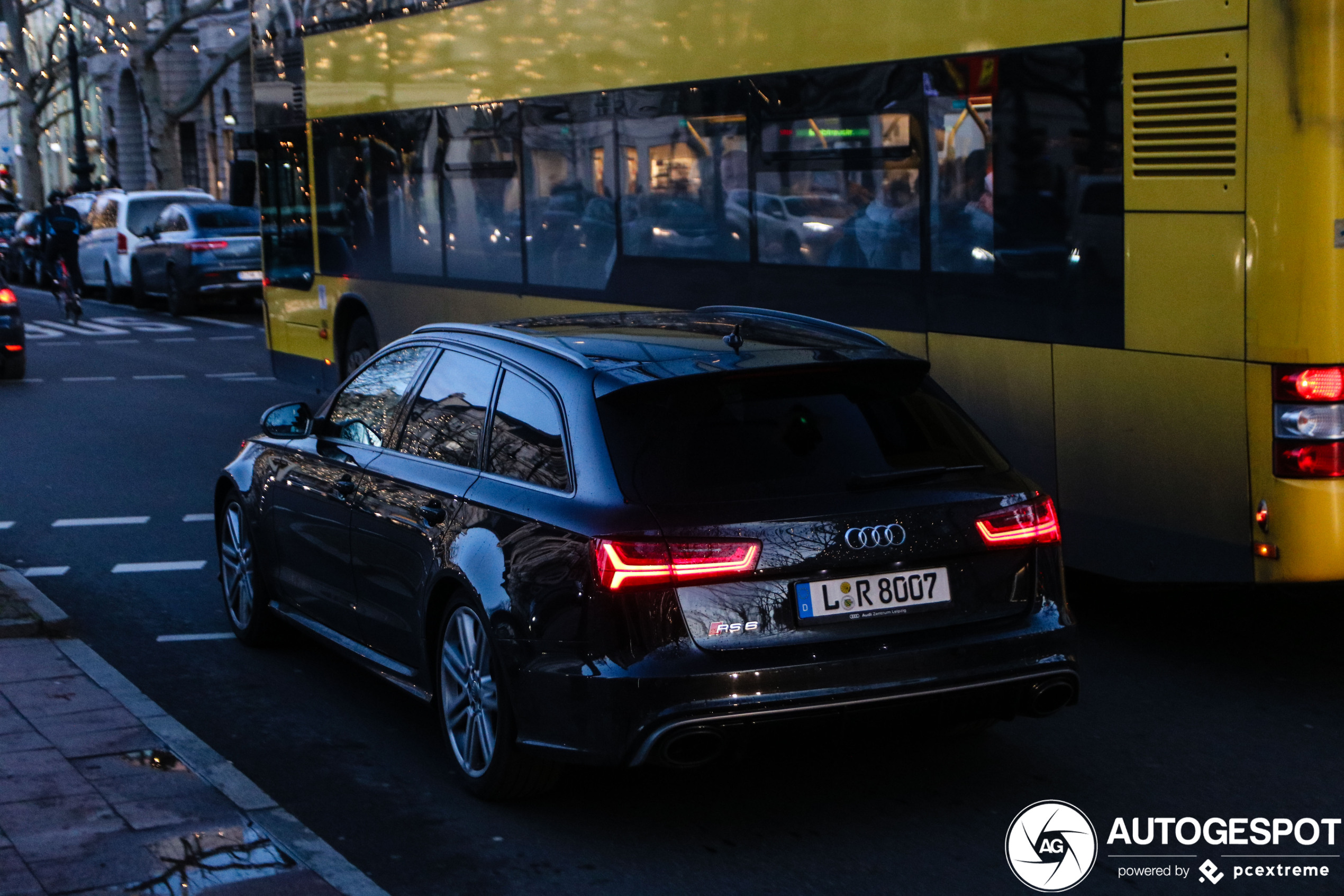 Audi RS6 Avant C7 2015