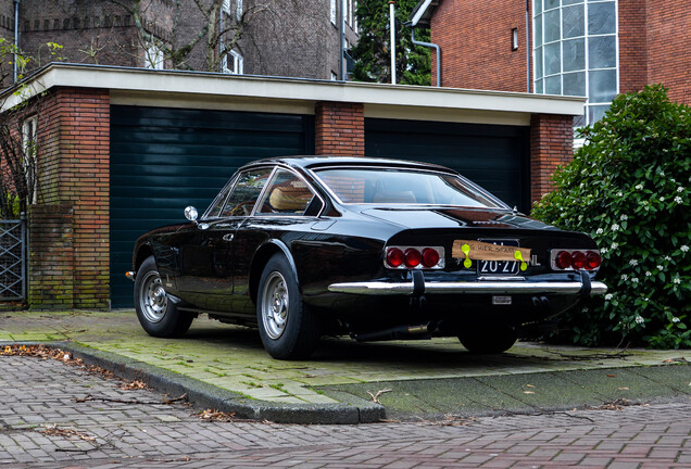 Ferrari 365 GT 2+2