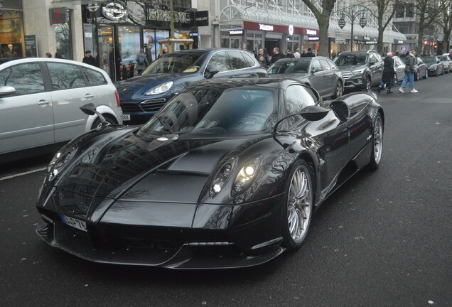 Pagani Huayra Roadster