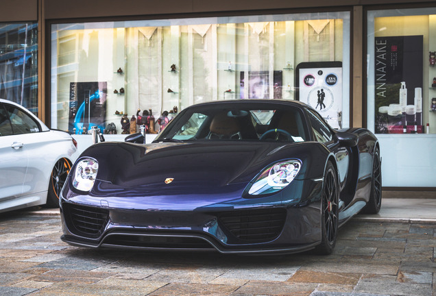 Porsche 918 Spyder Weissach Package