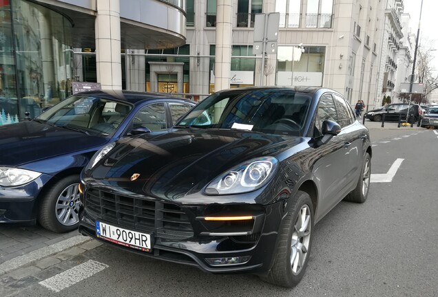 Porsche 95B Macan Turbo