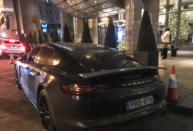 Porsche 971 Panamera Turbo