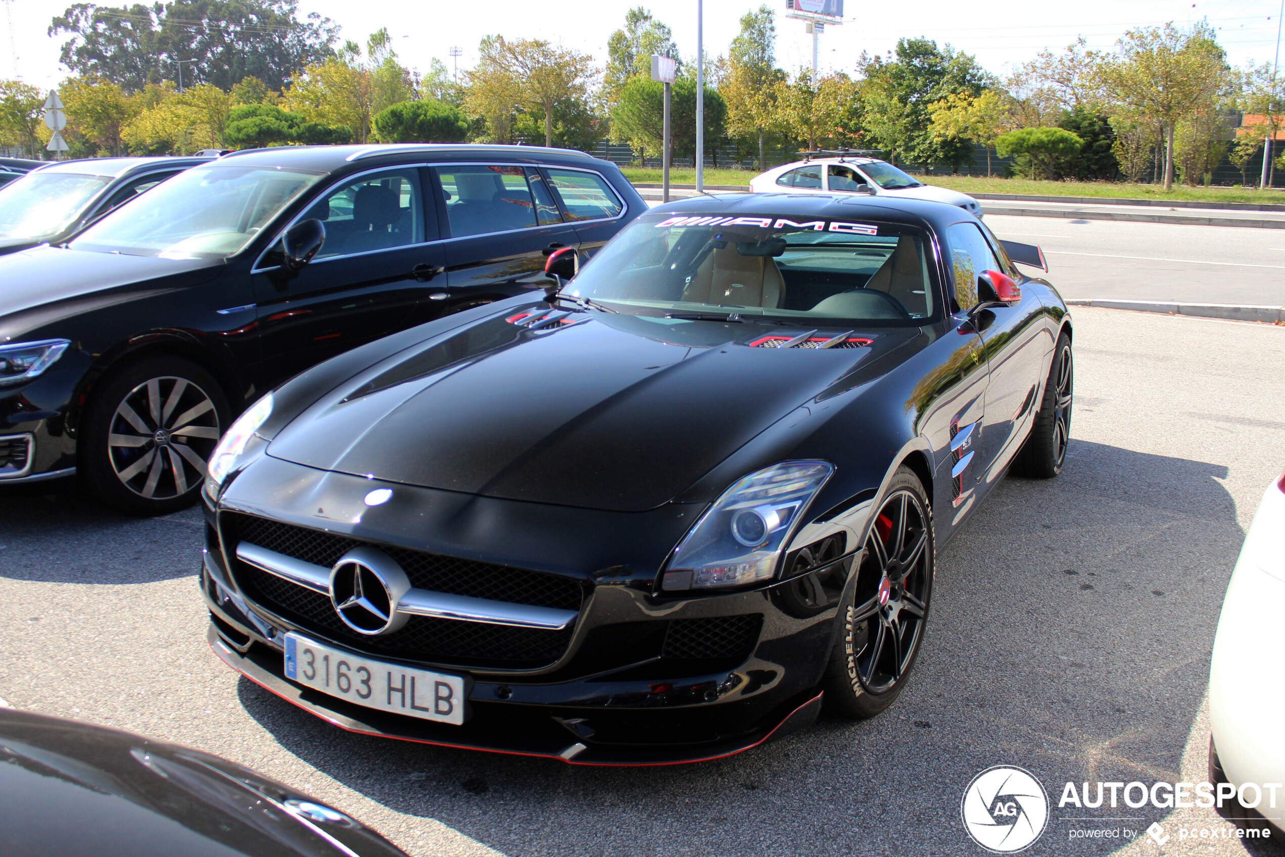 Mercedes-Benz SLS AMG