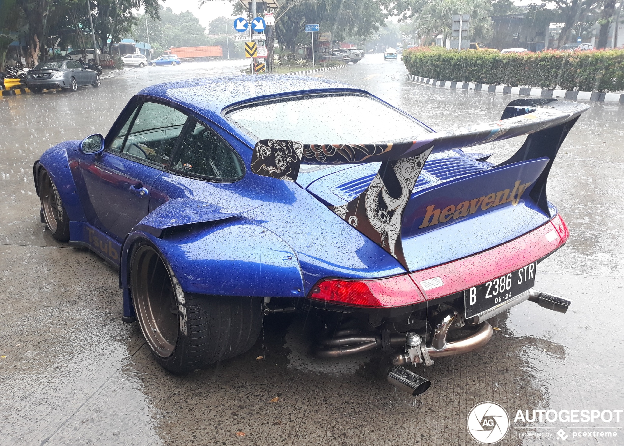 Porsche 993 Rauh-Welt Begriff - 22 December 2019 - Autogespot