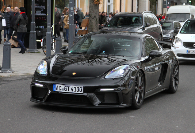 Porsche 718 Cayman GT4