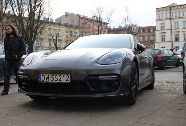 Porsche 971 Panamera Turbo Sport Turismo