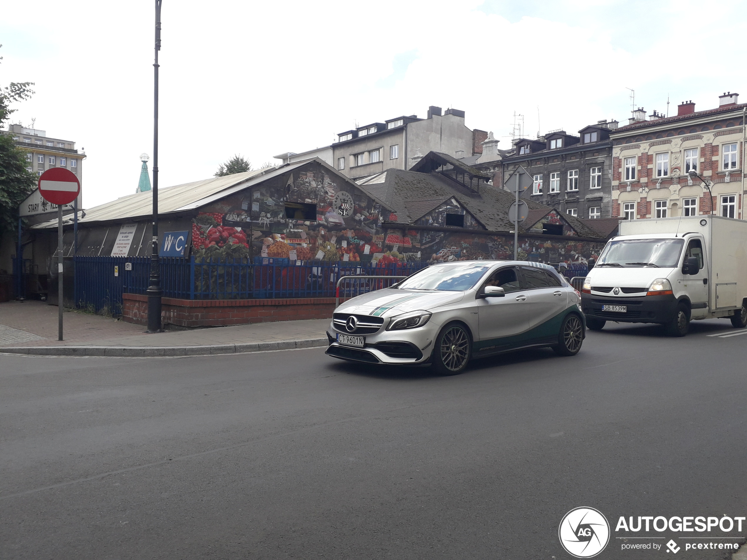 Mercedes-AMG A 45 W176 Petronas 2015 World Champions Edition