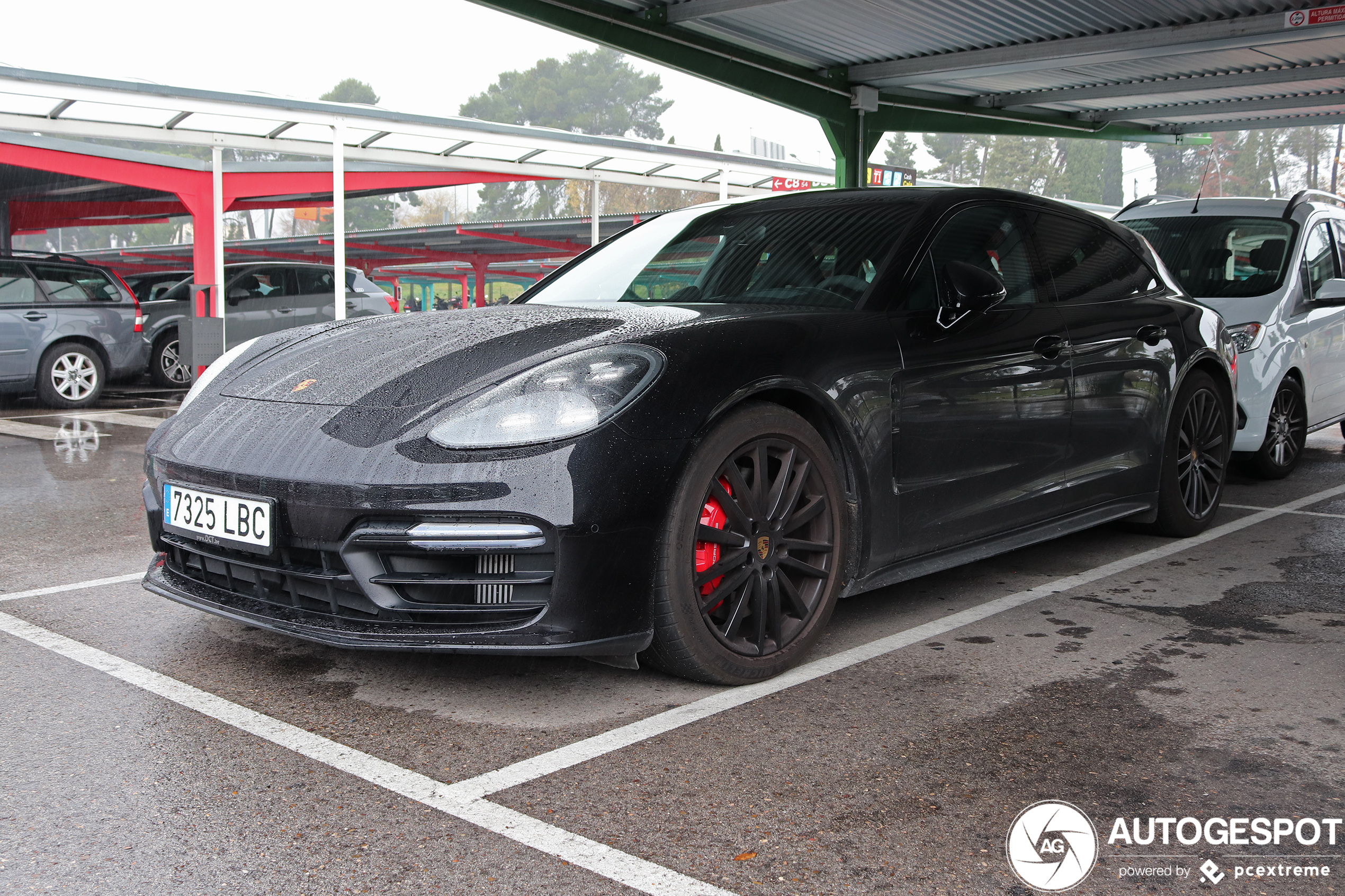 Porsche 971 Panamera GTS Sport Turismo